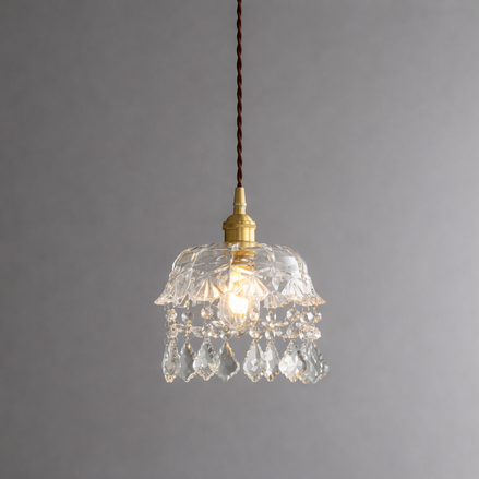 Kleine Pendelleuchte im französischen Stil für den Flur